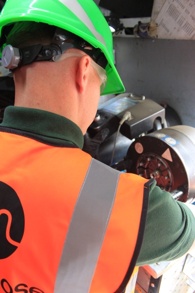 Mobihose technician making a hose on a call out